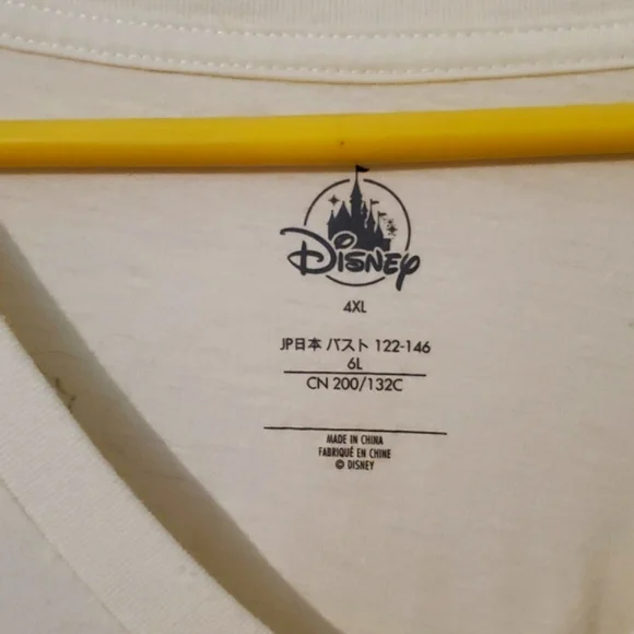 2 Disney Winnie the Pooh Women's Tees: Blue "Save the Bees" 4X & White "Gift" 4X - Picture 8 of 10